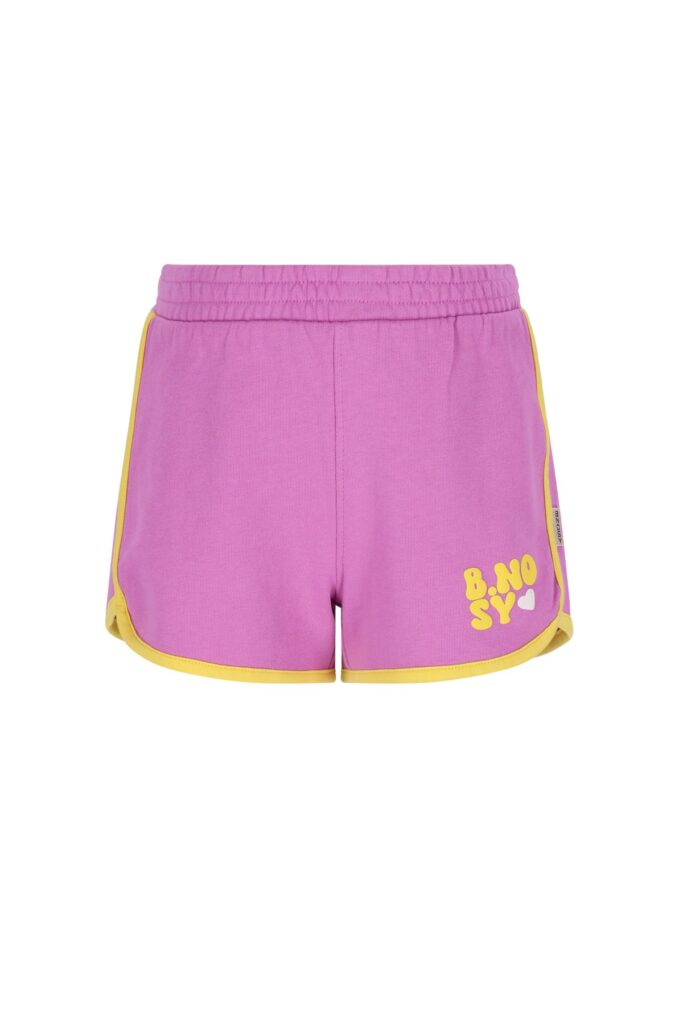 Roze sportshort voor meisjes met gele bies en B.Nosy tekst op het been