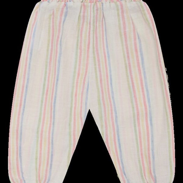 Kinderbroek met pastelkleurige verticale strepen en elastische tailleband en enkels op witte achtergrond