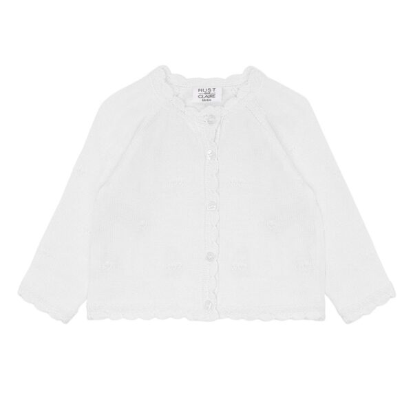 Wit gebreid babyvest met knoopsluiting en lange mouwen van Hust and Claire