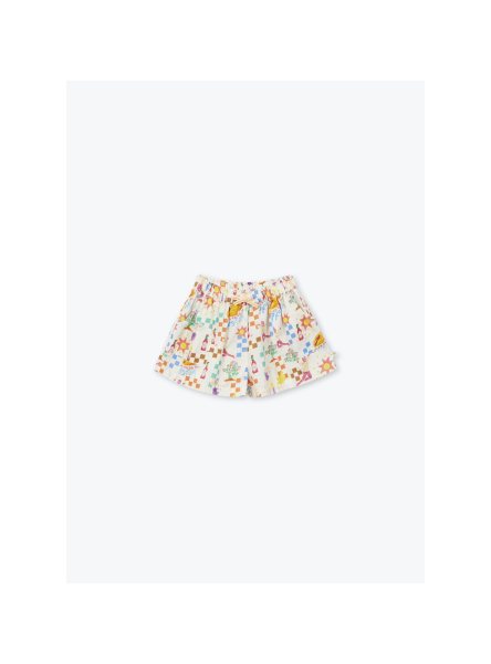 Korte broek voor kinderen met kleurrijk bloemenpatroon op witte achtergrond